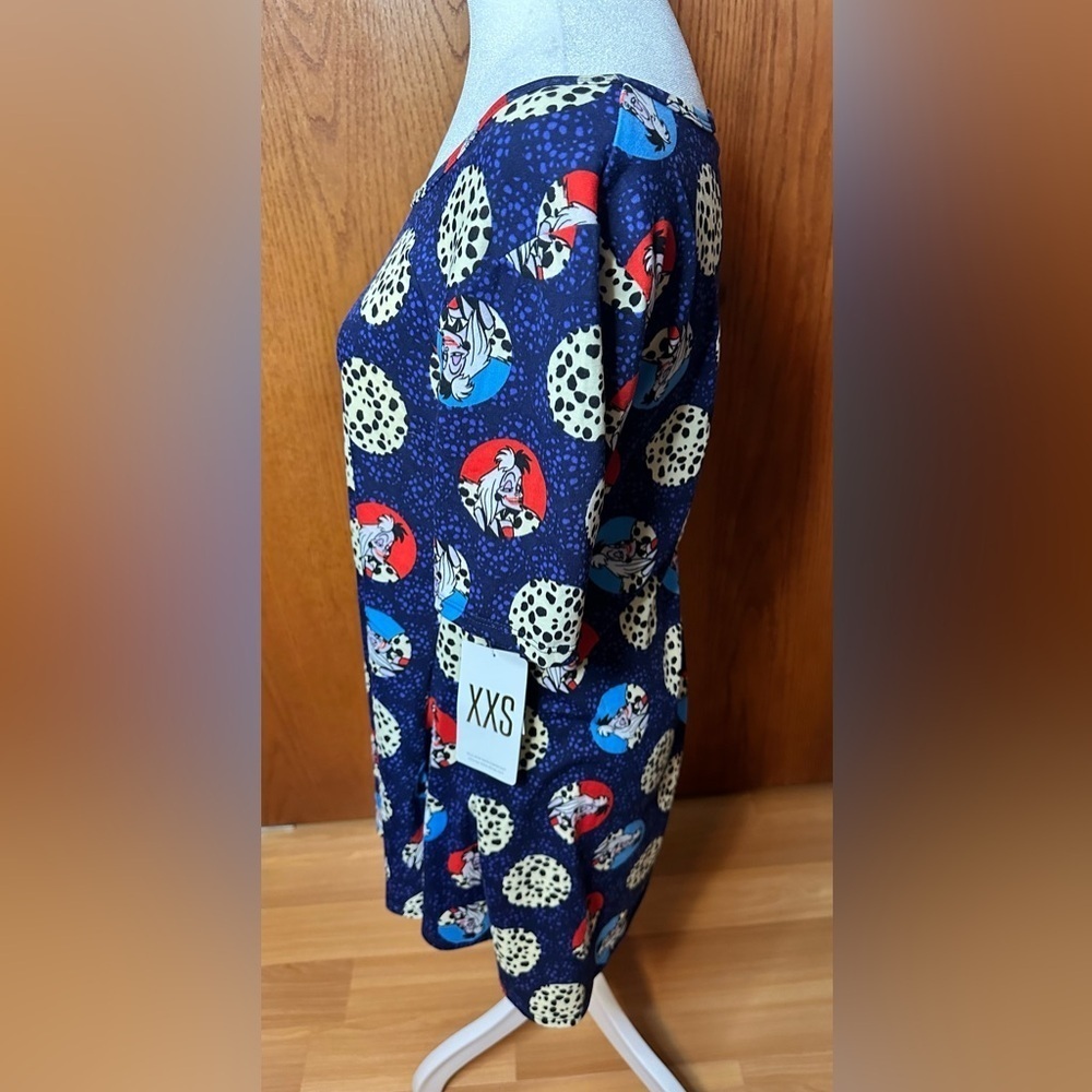 NWT Lularoe Disney Size XXSmall Perfect T Shirt Cruella DeVille Oversized - Picture 3 of 16